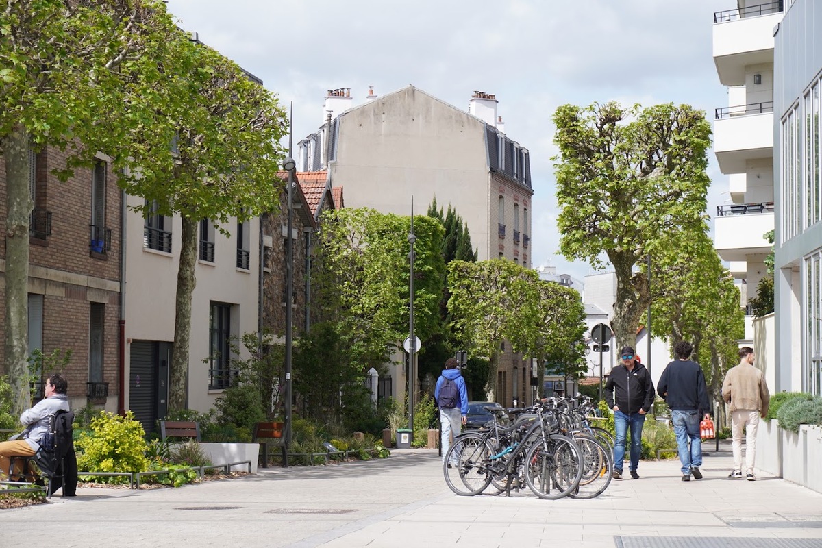 Bagneux, a suburb of Paris