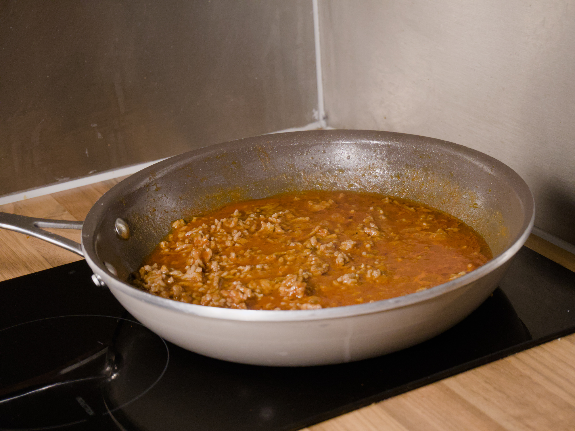 a pan of bolognese sauce